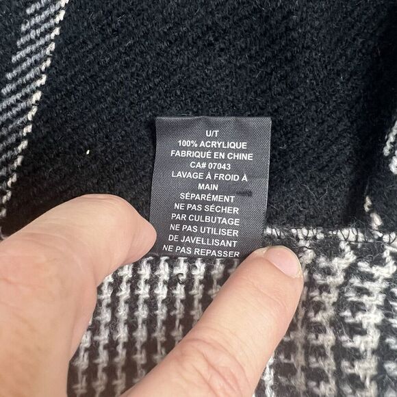 STEVE MADDEN Womens Plaid Poncho Grey & Black One Size Fits Most Herringbone - Picture 7 of 10